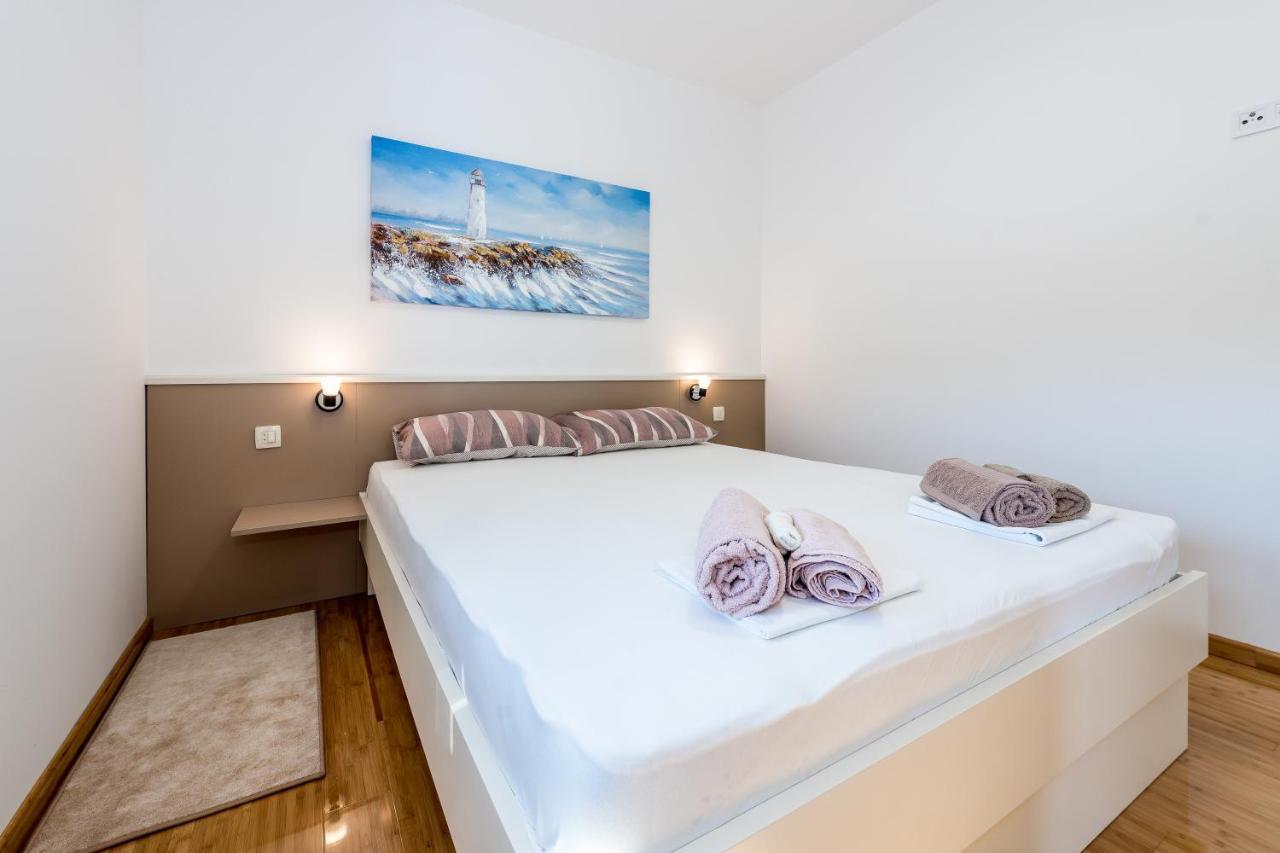 Villa Jadrija Beach Šibenik Exteriör bild
